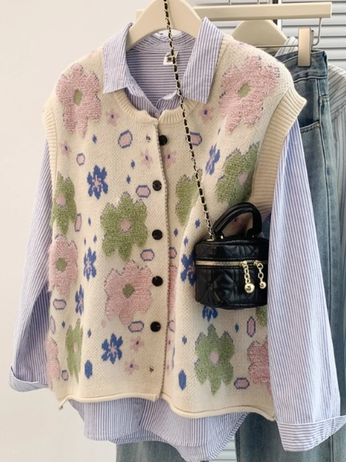 

Retro Loose Knitted Floral Embroidery Vest Cardigan Women's round Ne Sweater oulder Pad Winter Outerwear Commute Sle