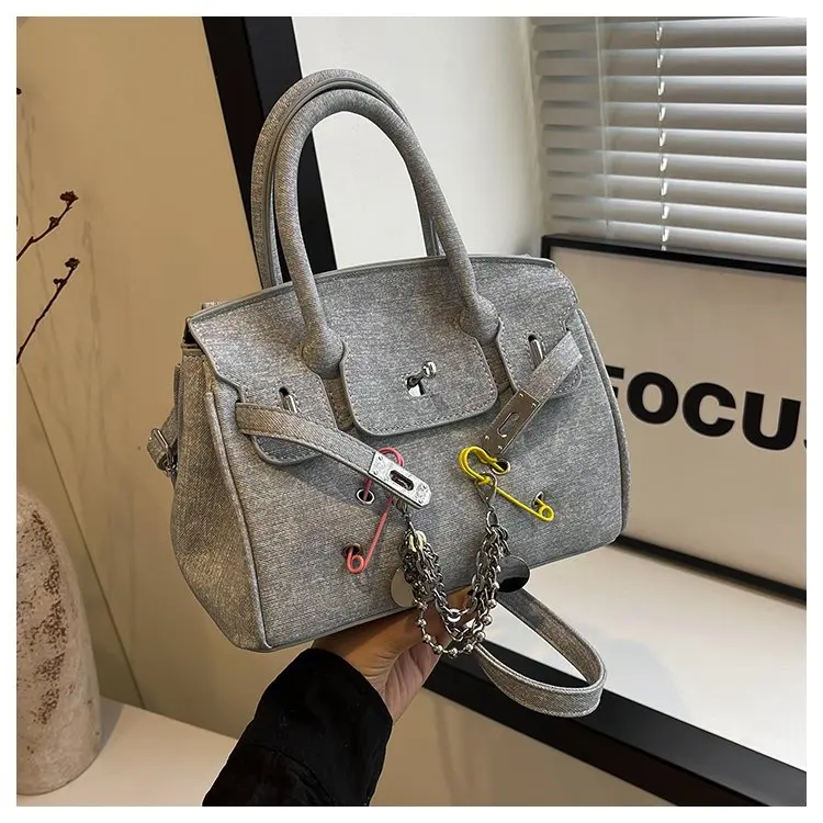 

Women's Messenger Bag Leather Handbag Shoulder Crossbody Tote Elegant Design Luxury for Ladies