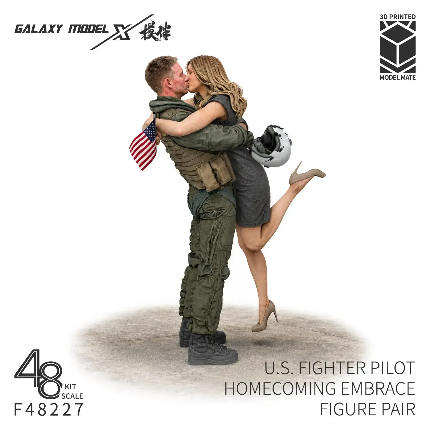 Galaxy 1/48 Resin Figure US Pilot Hugging Pair F48227 3D Printed Miniature Model Unpainted for Hobby DIY Craft