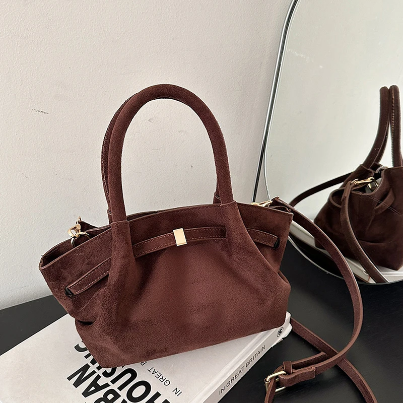 New Red Suede Shoulder Bag 2025 Autumn Popular Trend Large Capacity Tote Bag Commuter Handbag Metal Sheet Design Crossbody Bag