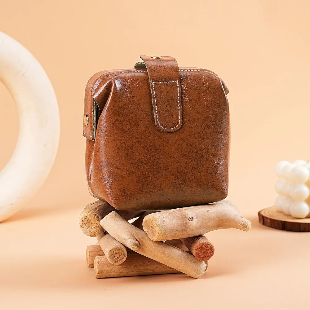 

Vintage Style PU Leather Coin Purse Large Capacity Solid Color Headphones Pouch Button Closure Portable Makeup Organizer