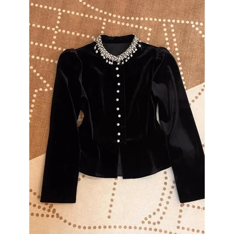 

Premium light luxury women's shirt, age-reducing foreign style with unique nail-drilled black velvet top