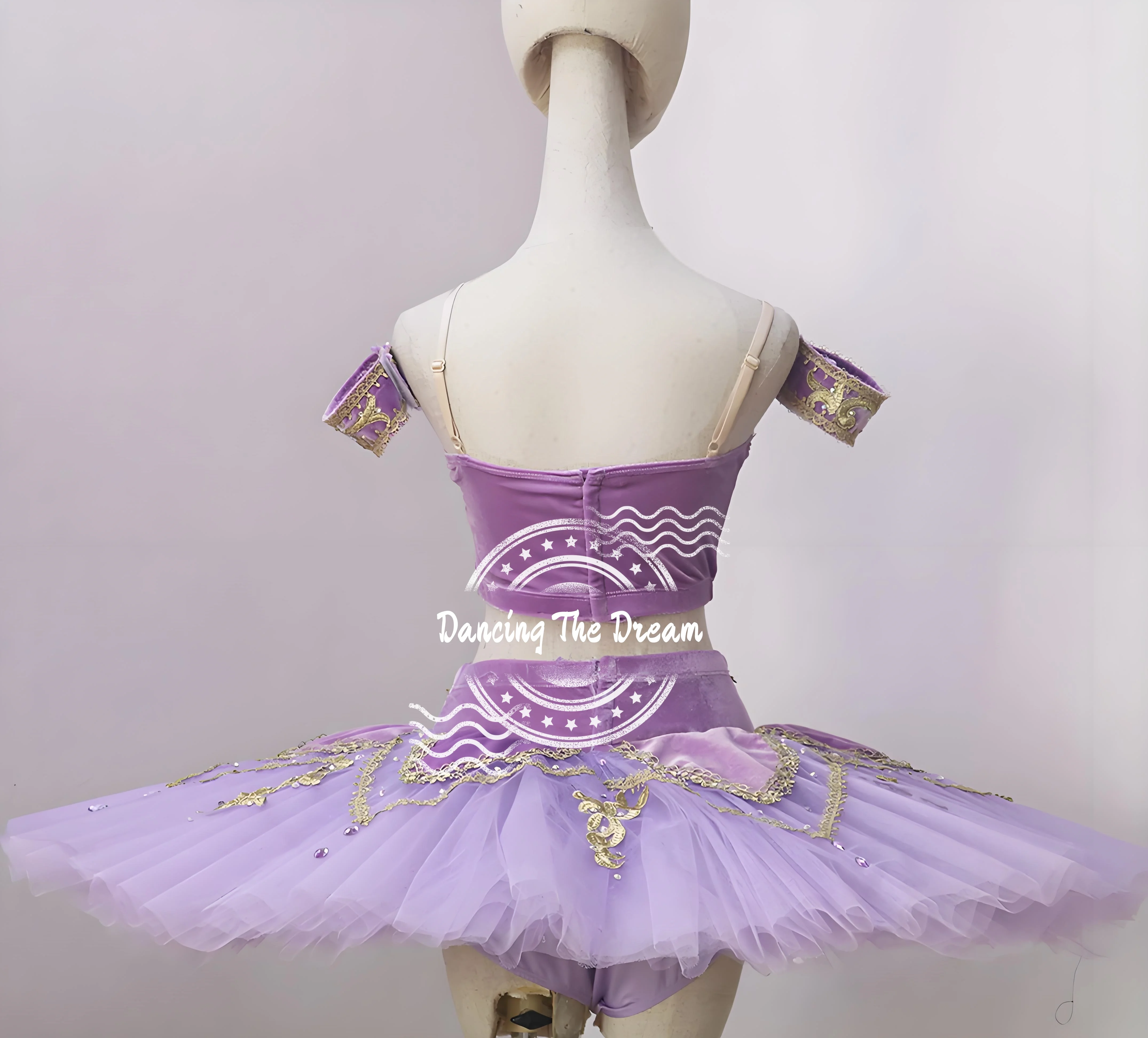 توتو باليه أرجواني مخملي وتول مع دانتيل أرجواني بنفسجي مطرز باللون الذهبي - توتو باليه مخملي معطر بشريط ذهبي