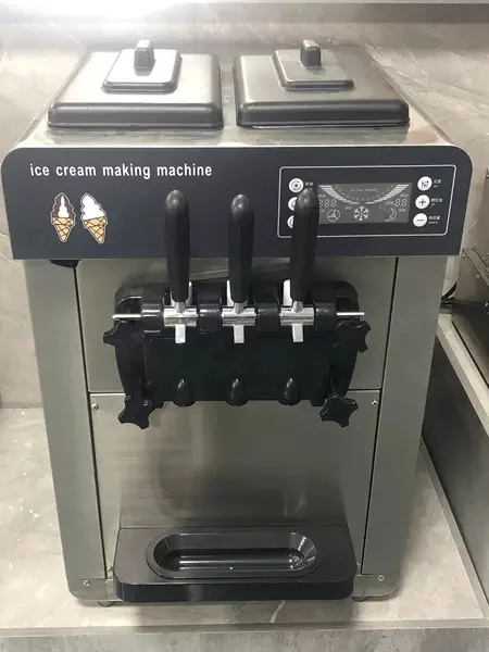 Macchina per fare il gelato di grande capacità Macchina per gelato in acciaio inossidabile 304 con macchina per gelato a compressore