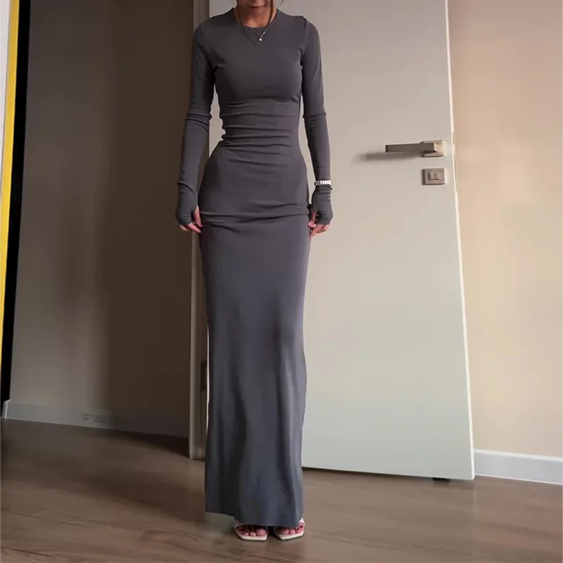 

Осеннее женское модное облегающее удобное однотонное длинное платье в европейском и американском стиле 2025 года.