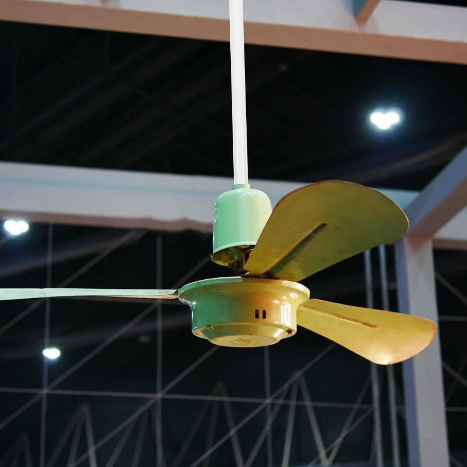 

Комплект из 2 универсальных удлинителей для потолочных вентиляторов: долговечные, из железа, цветной стали и резины