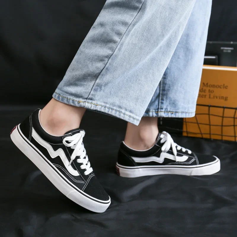 Spring and Autumn Women Canvas Shoes Low Top Couple Shoes Anti Slip Casual  Versatile Vulcanized Shoes Fashion Sneakers