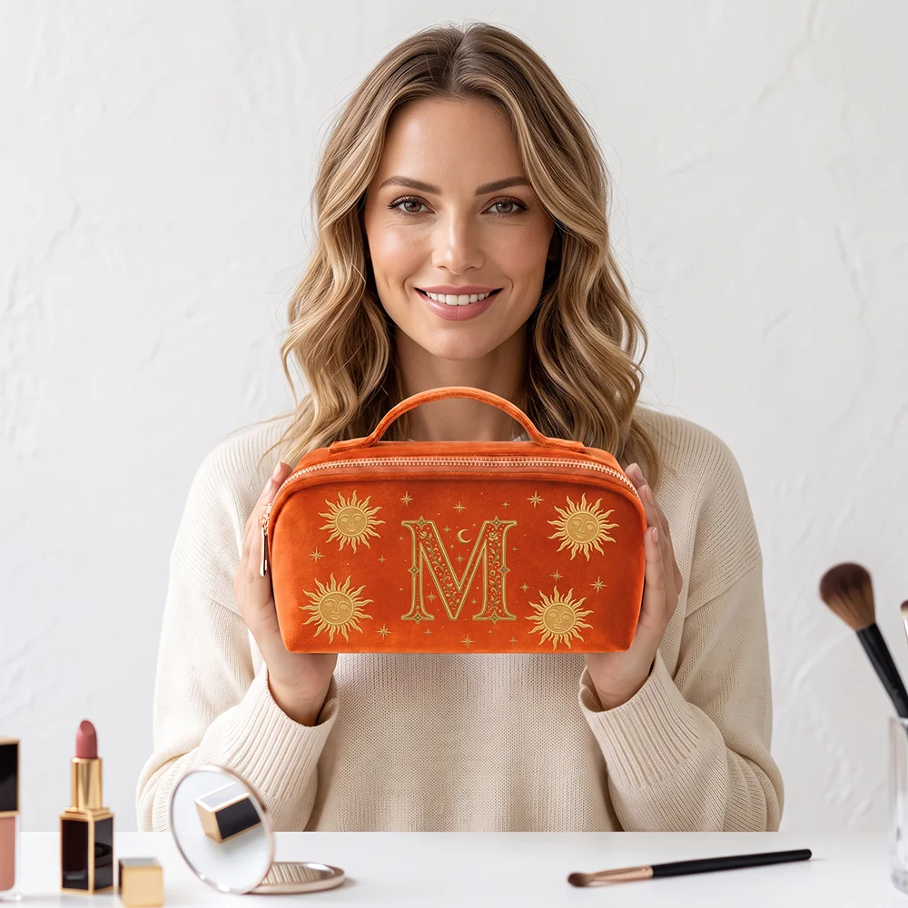 Vintage Dreamy Women's Makeup Organizer Velvet Pouch Imitation Embroidery Spacious Luxury Cosmetics Storage for Travel