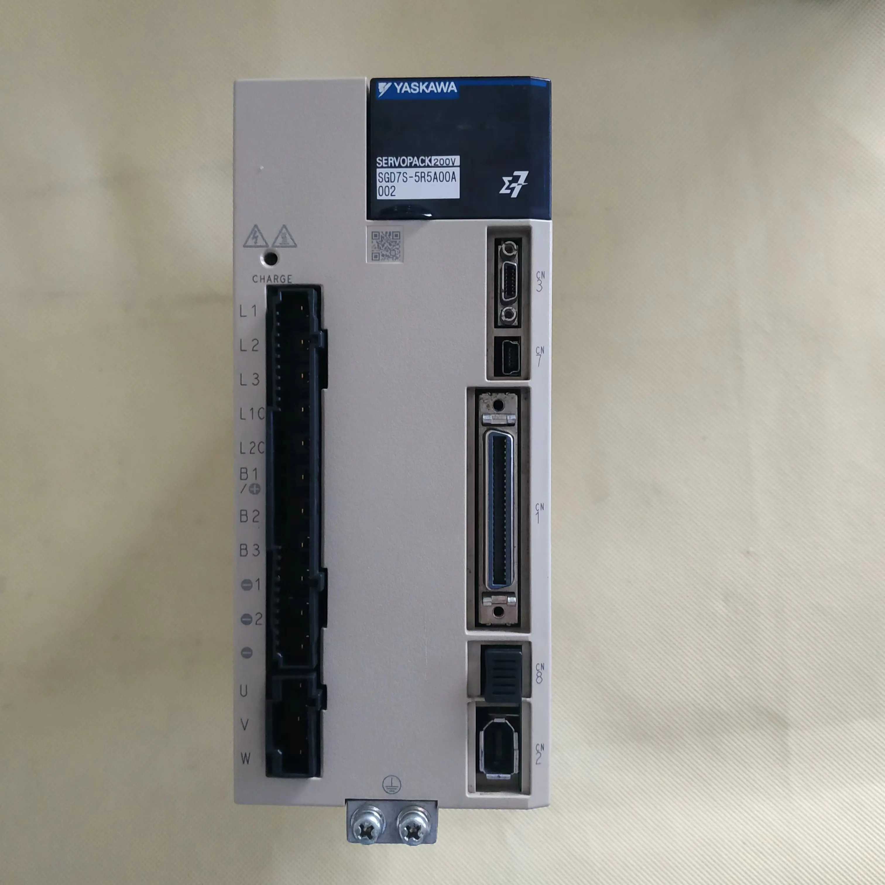 

Disassembly 7 Series Yaskawa 750 Watt Servo Driver SGD7S-5R5A00A002