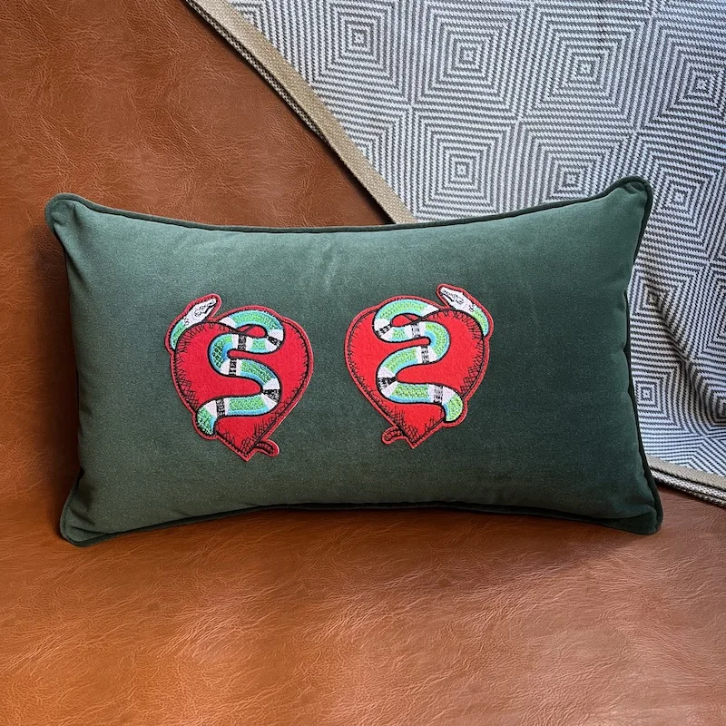 Luxury Dark Green Velvet Pillows Love Red Heart Cushion Case Snakes Patchwork Embroidery Decorative Pillow Cover For Sofa Chair