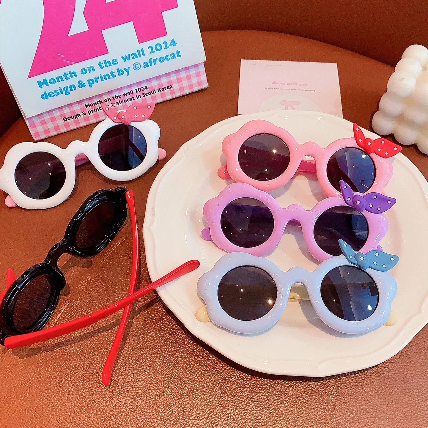 2026 Neue Niedliche Wolken-Rahmen Polka Dot Schleife UV400 Kinder-Sonnenbrille Weiches Silikon Ohne Gesichtsschäden Sonnenbrille für Baby-Mädchen und Kleinkinder – Detail 3