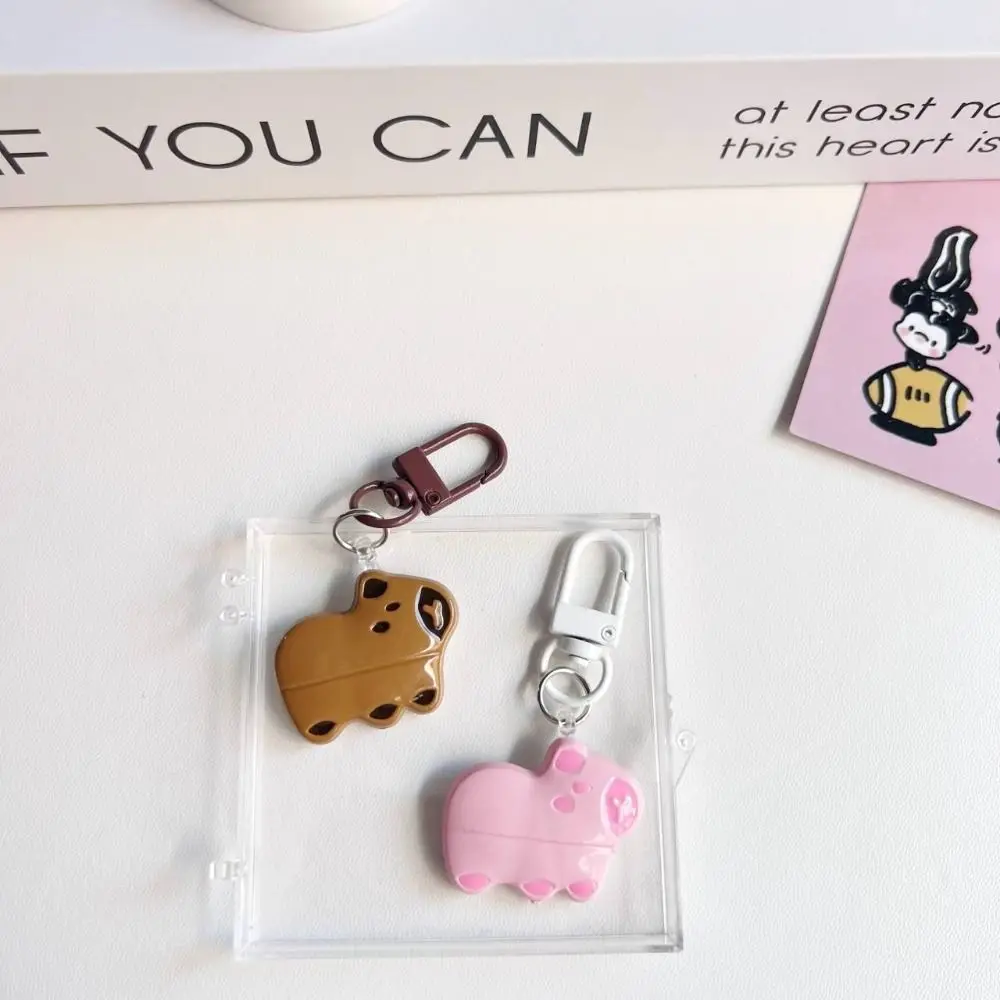 Lovely Capybara Capybara Keychain Resin Cute Kapibara Pendant Funny Creative Animal Keyring Couple