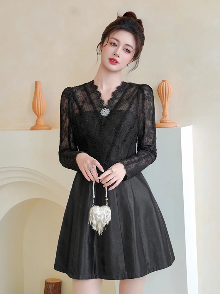 ชุดเดรสลูกไม้สีดำสไตล์ฝรั่งเศส ดีไซน์หรูหรา สำหรับงานปาร์ตี้ ประดับด้วยคริสตัลวิบวับ กระเป๋าเก๋ๆ ทรงสวิง สั้น  สำหรับผู้หญิง  งานเลี้ยงวันเกิด