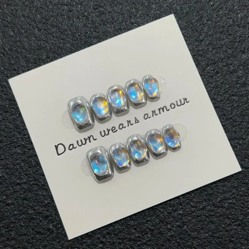 10 szt. Ręcznie Robionych Kwadratowych Samoprzylepnych Paznokci Dociskanych Krótkie Srebrne Sztuczne Paznokcie z Wzorami Świąteczne Piękne Naklejane Sztuczne Paznokcie Zestaw