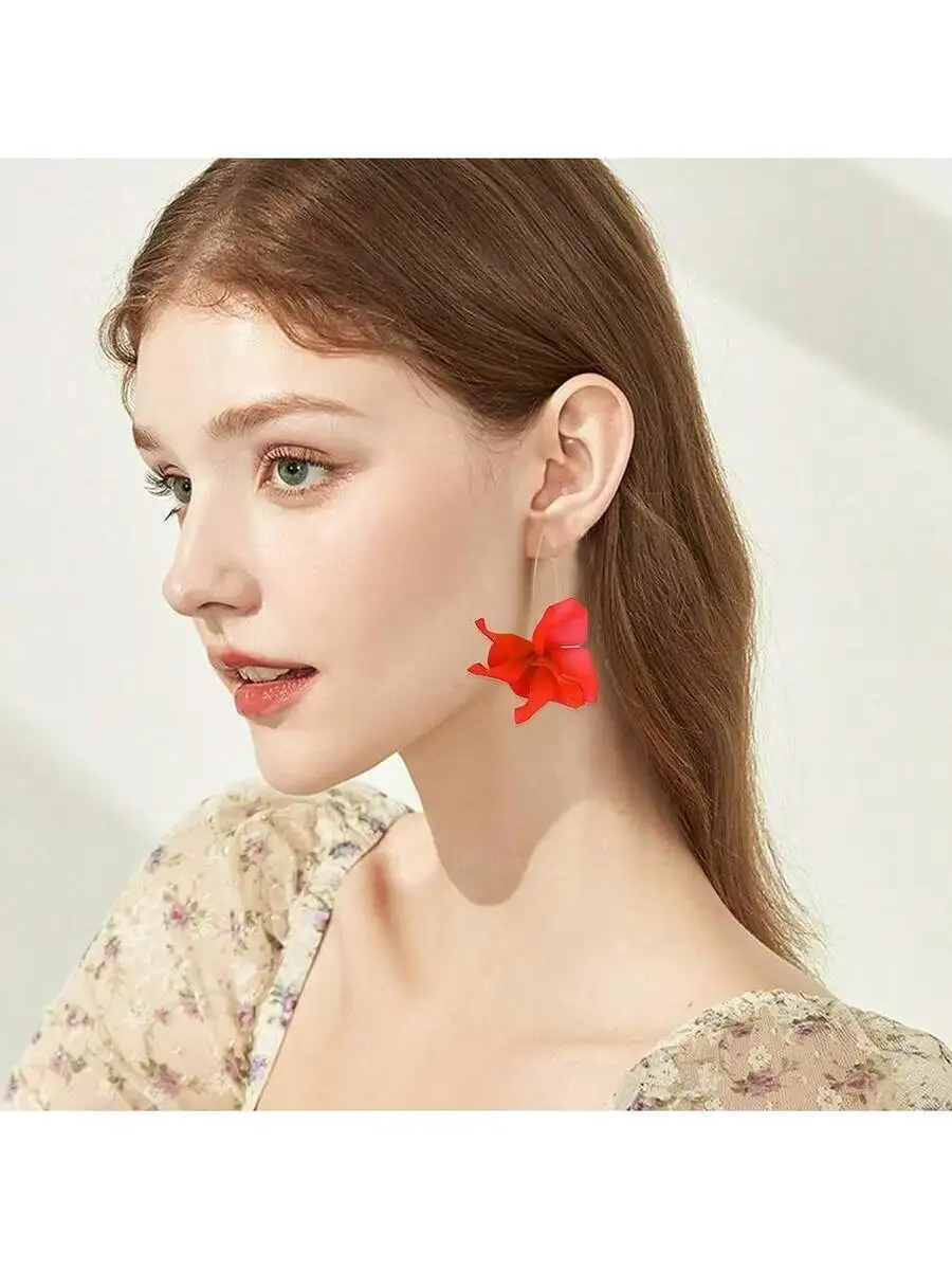 

Boho Floral Petal Acrylic Dangle Earrings For Women Red