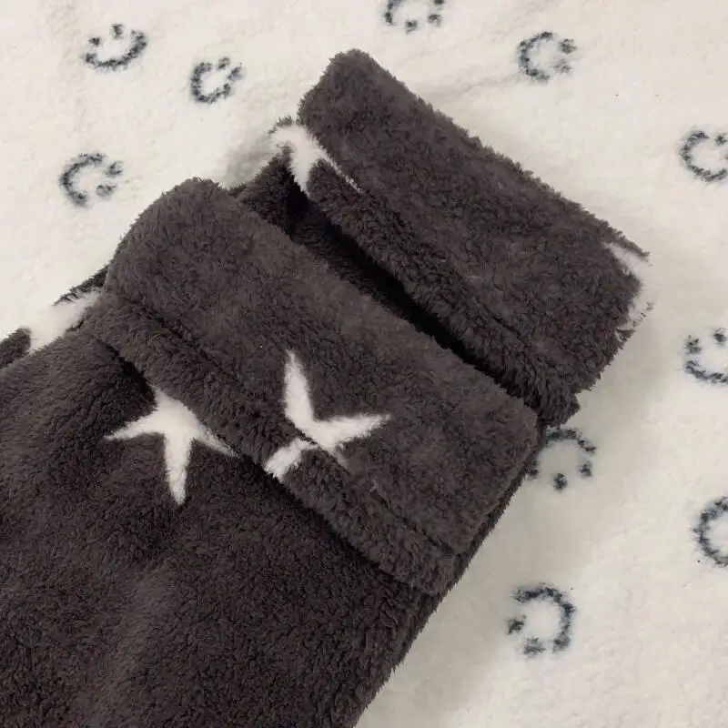 Celana Piyama Bulu Karang Anak Perempuan Pakaian Santai Tebal Longgar Motif Wanita Pakaian Rumah Beludru Musim Gugur Musim Dingin Pakaian Luar Kasual Baru