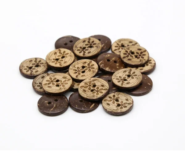 30pcs/lot Size: 12.5mm-20mm Round Natural Coconut 2 holes Buttons Flower Design Button Accssories Sewing Button (ss-899)
