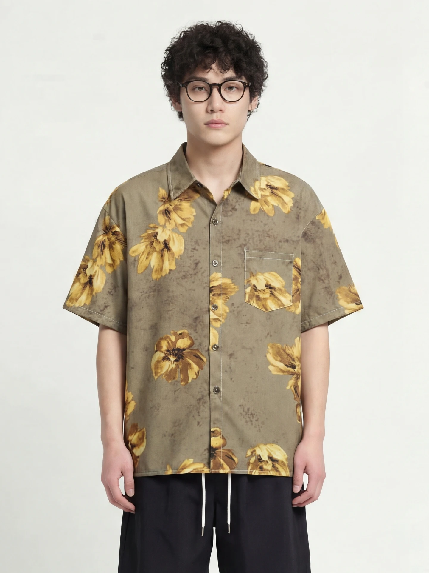 

Свободная рубашка с цветочным принтом и коротким рукавом, универсальная повседневная модель для молодежи, весенне-осенняя, из дышащего полиэстера