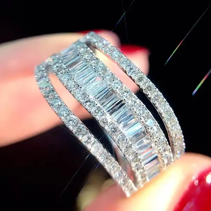 Huitan Curve Hollow Design Women Ring for Party Wedding Charming Lady Temperament Accessories Elegant Jewelry Inlaid Shining CZ
