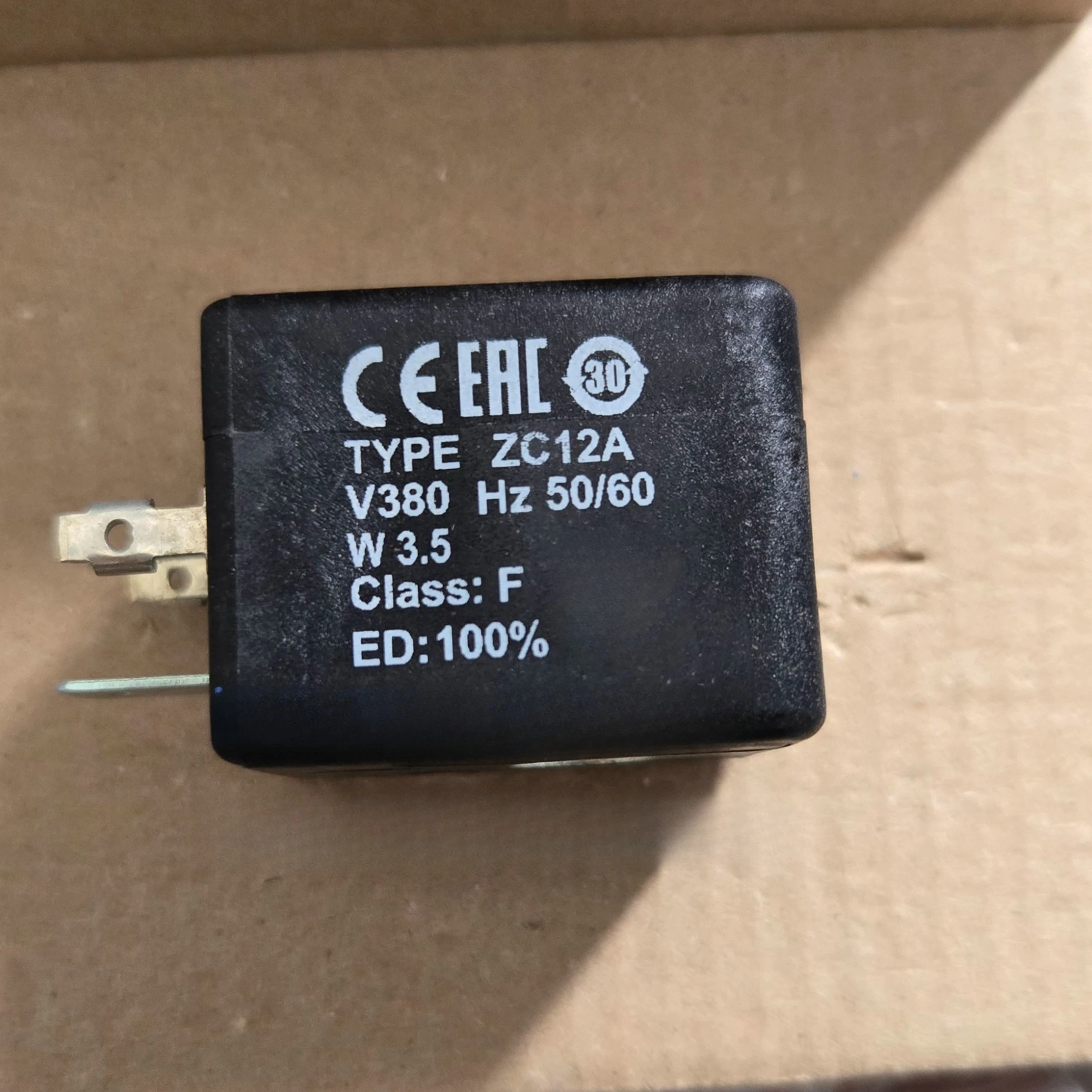 

Катушка электромагнитного клапана ZC12A AC380V