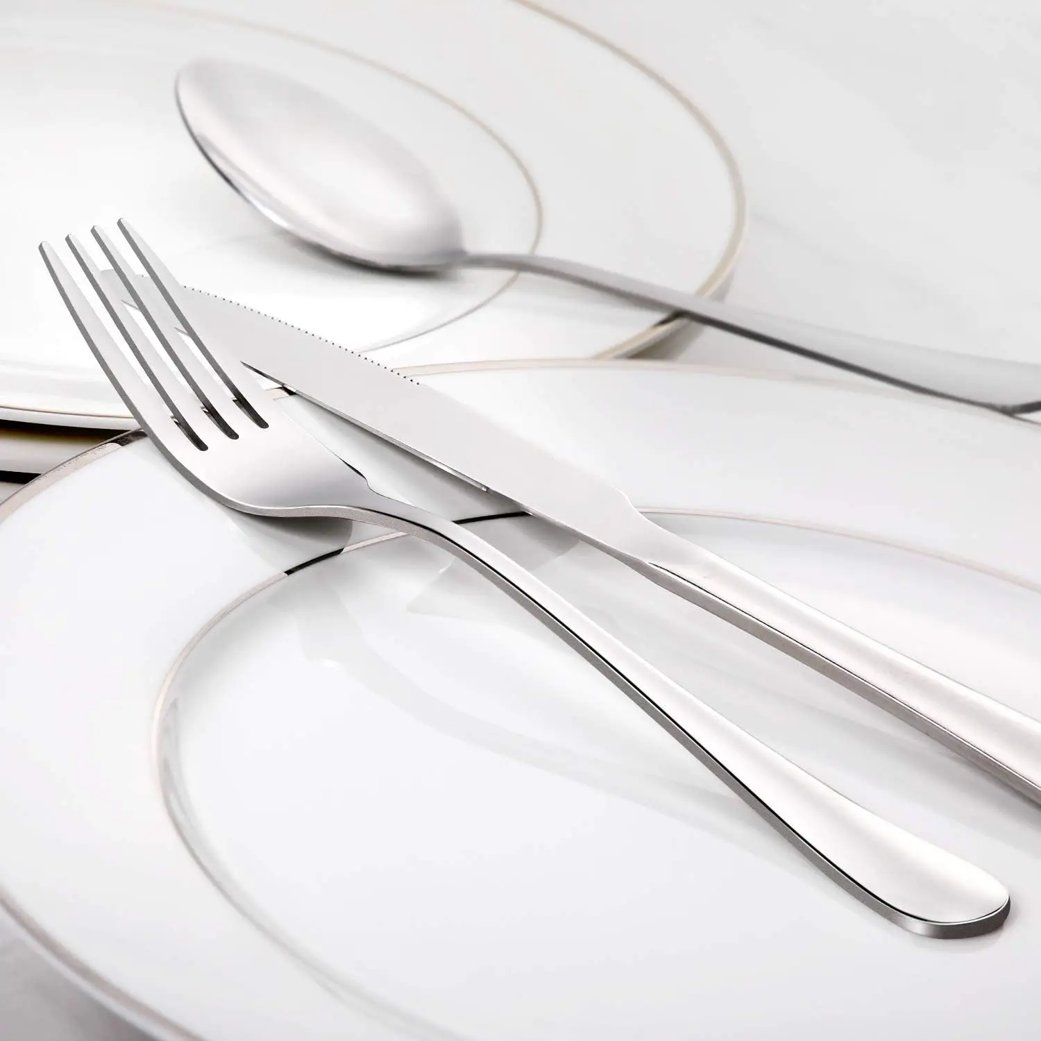 

12-Piece Dinner Fork Set. Made of food-grade 18/8 stainless steel with a mirror polish, dishwasher safe. 8 Inches.