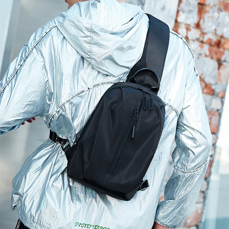 Casual men's chest bag, nylon waterproof single-shoulder crossbody bag, multi-functional crossbody bag for men