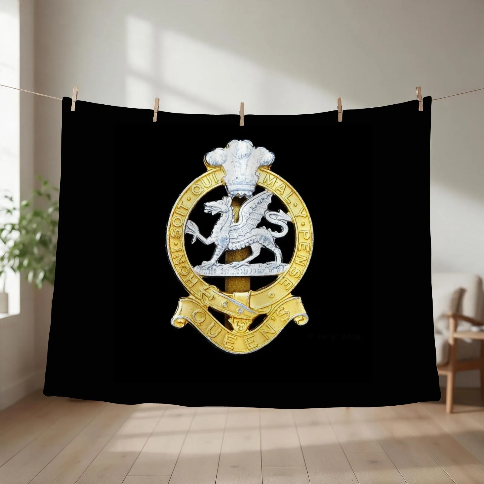Queens Regiment Cap Badge Throw Blanket bed plaid Loose Polar Blankets For Sofas Blankets