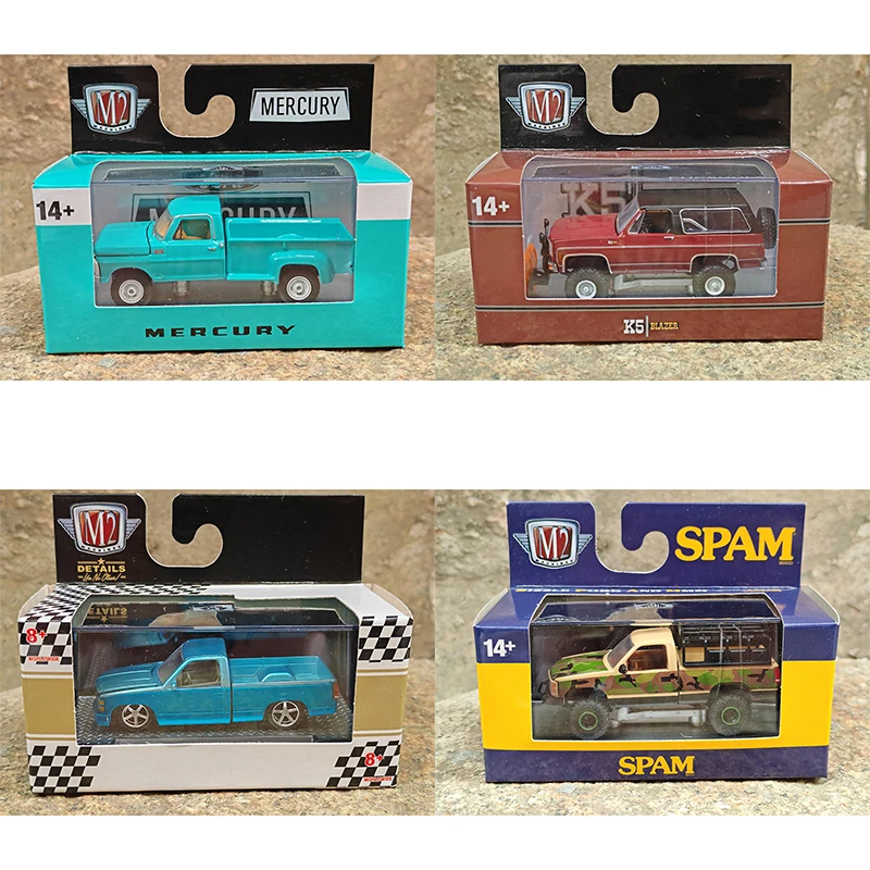 

M2 1:64 Dodge Challenger Pickup Mercury Van Mustang Beetle Car Alloy Model Collect Ornaments