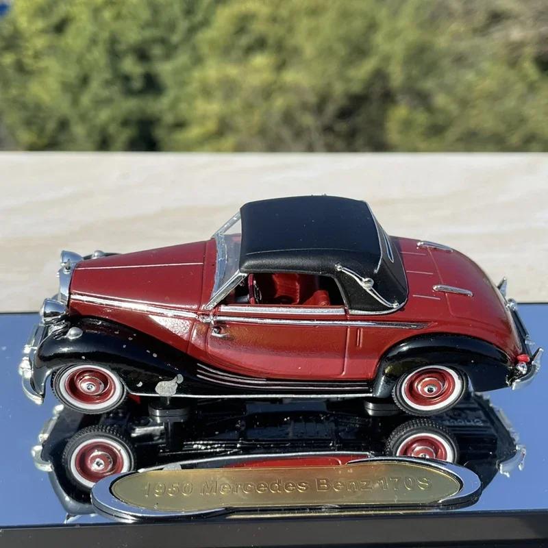 Coche antiguo clásico de aleación de Metal fundido a presión, modelo de coche Retro Vintage, colección de vehículos, juguetes para niños, regalo, 1/43