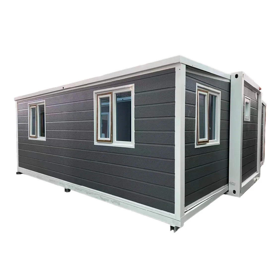 Prefabricated Contemporary High-Strength Steel Structure Three Bedroom Two Bathroom Super Large Living Space Expandable