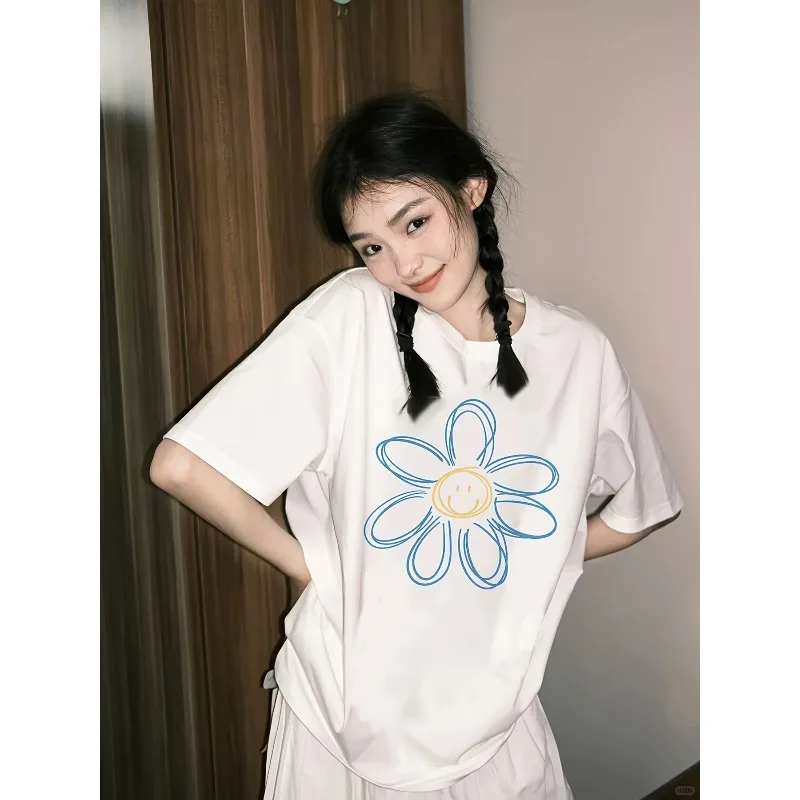 

White Cotton Women Printed Short Sleeved T-shirt Versatile for Women Simple and Loose New Round Neck Women Simple Casual T-shirt