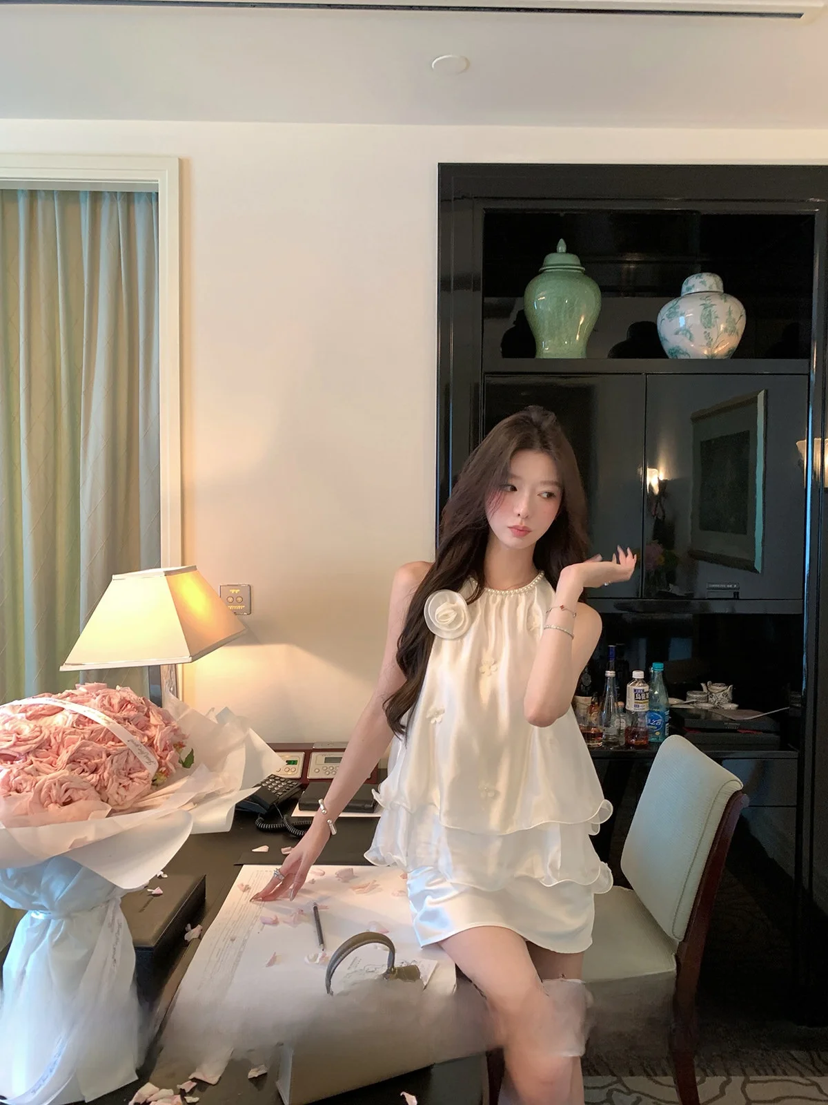 

Yoyozhang White Pearl Broken Flower 3D Ne Hanging Women's Top Sweet e Lace irt Korean Sle Slim Fit round Ne
