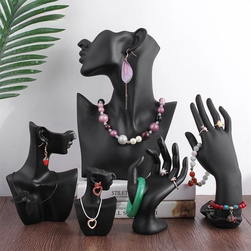 

UOGE Creative Resin Model Jewelry Display Stand Ring Rack Hanging Necklace Rack Bracelet Display Jewelry Display Props
