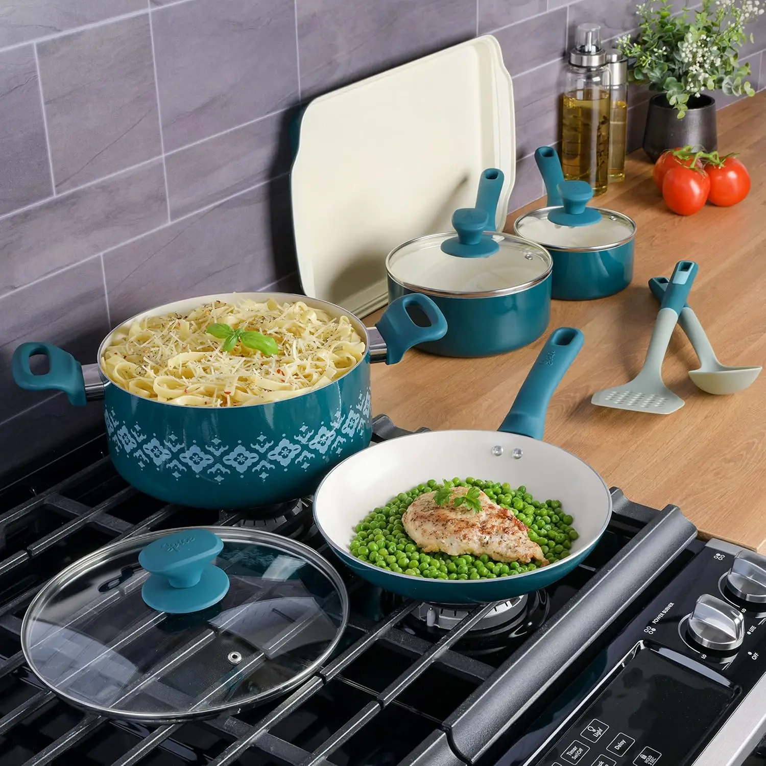 10-Piece Healthy Non-Stick Ceramic Cookware Set – Teal (87069.10R),Made without PFOA, the ceramic nonstick interior