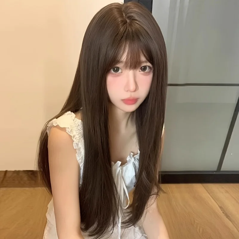 Long Straight Synthetic Hair Wig with Atmospheric Bangs, a Perfect Choice for a Sweet Summer Look, Suitable for Any Occasion