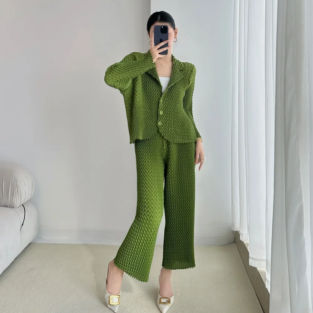 Handmade Pleated Pants Set Simple Miyake Casual Long Sleeve Jacket + Loose Straight Leg Pants Two Piece Set