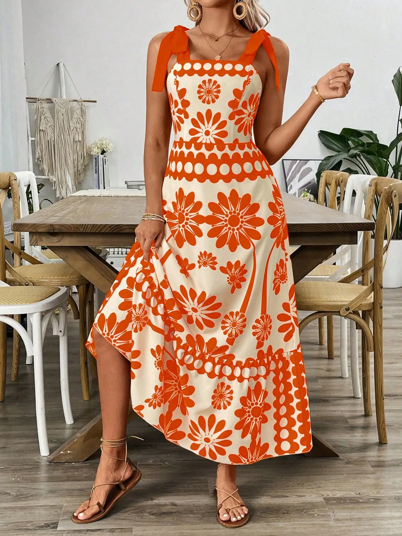 Damen-Maxikleid in Orange mit Blumenmuster, Schleife an der Schulter, quadratischem Ausschnitt, gerafftem Oberteil, A-Linie, fließend, für Sommerurlaub und Strand – Detail 6