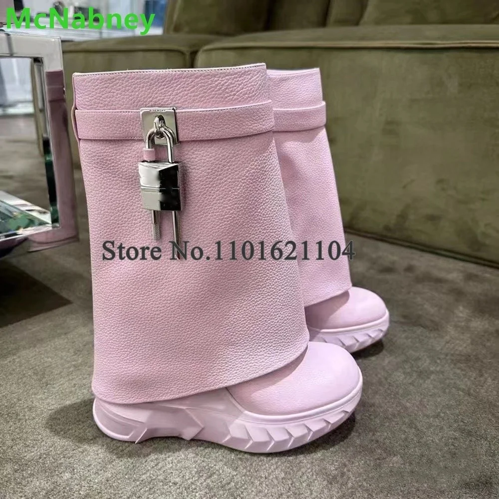 

Pink Lock Thick Sole Luxury Shark Boots for Female Women 2024 Wedge Heel Round Toe Fashion Runway Elegant Solid Mid-Calf Shoes