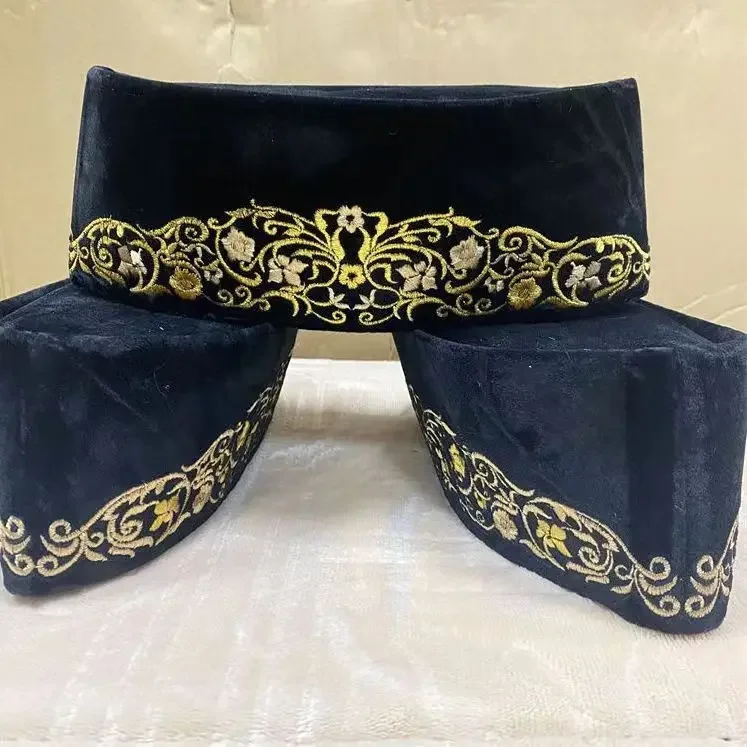 2024 Elegant Black Saudi Boat Caps for Arabic Men Eid Ramadam Prayer Hat Fashion Hijab Headwraps Velvet Muslim Boy Floral