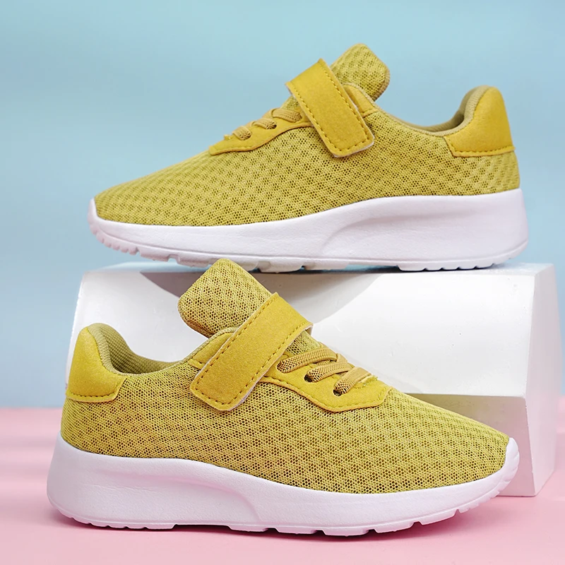 

A pair of children's four-season mesh sport shoes, breathable and comfortable all-purpose casual shoes, size 28-40，QL-533