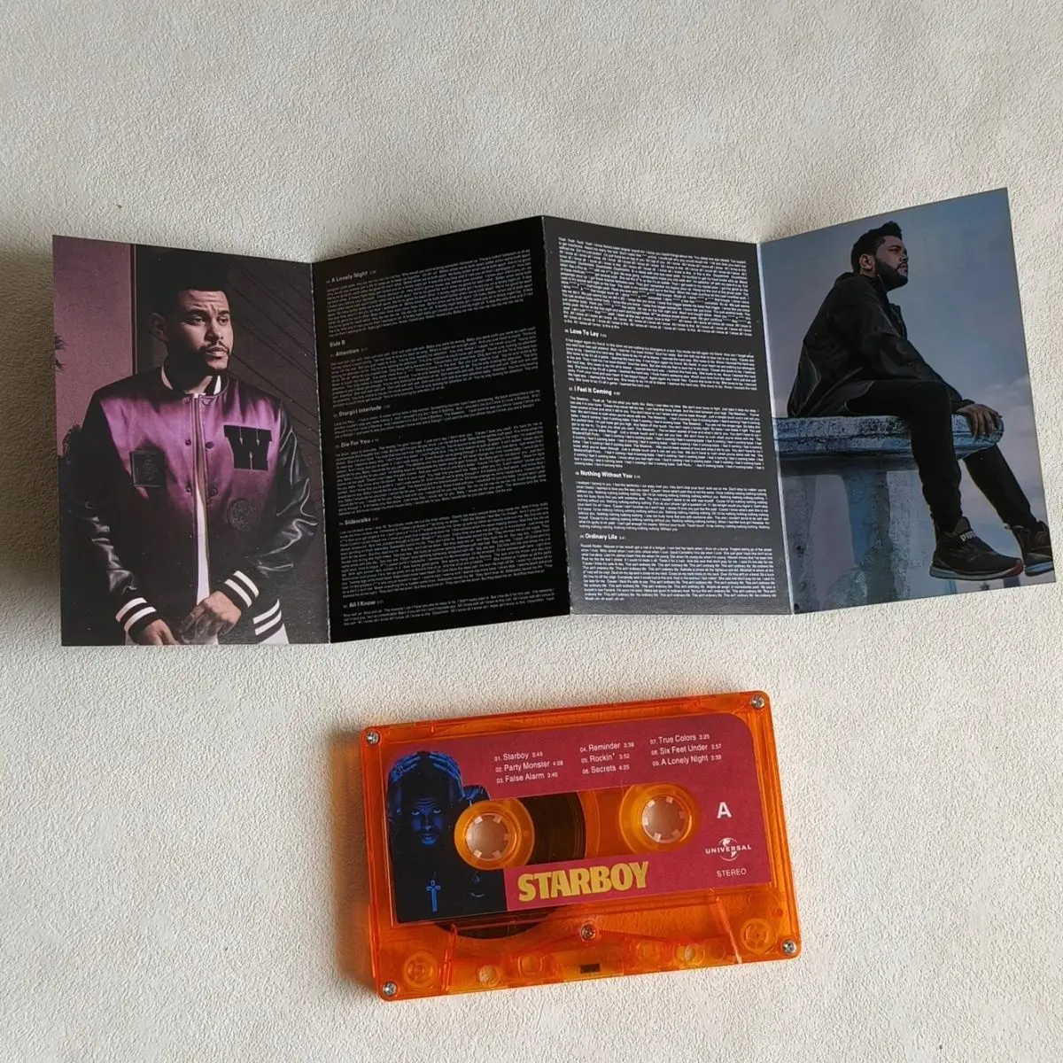 Retro Colorful Cassette Trendy R&B Style Tape Textured Listening Collectible Retro Music Walkman Carrier Tape