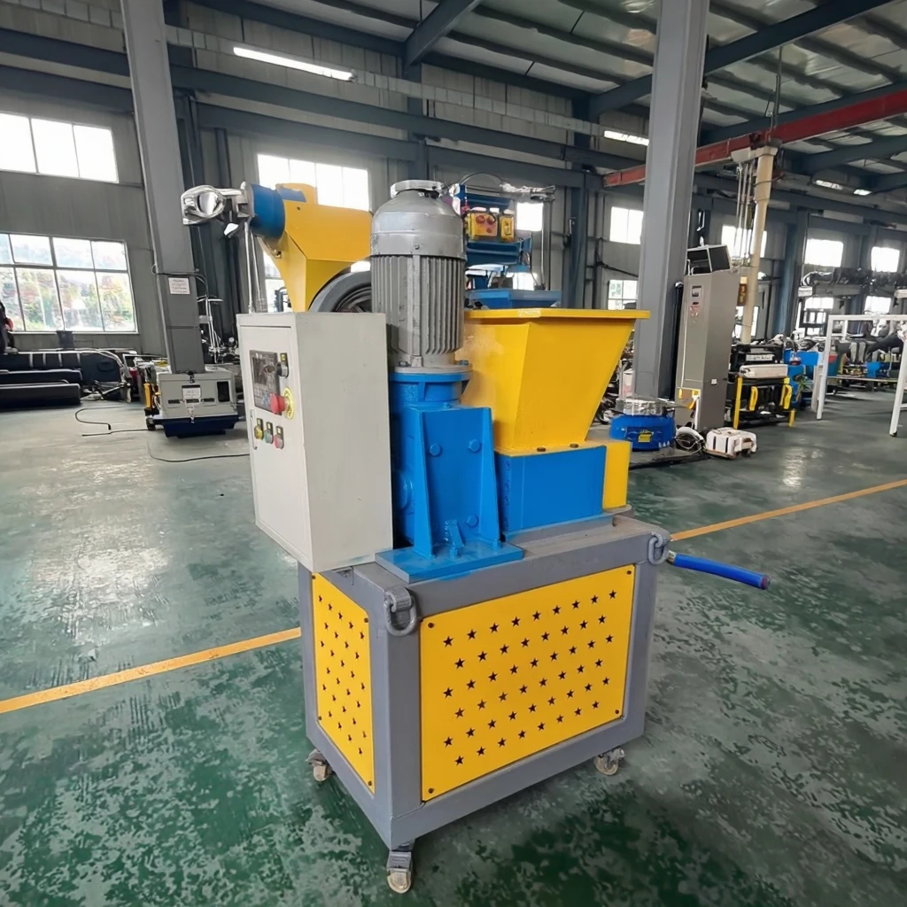 High Quality Mini Plastic Shredder for Waste PE PP Recycling Automatic Crusher Machine Double Small Plastic Bottle Shredder for