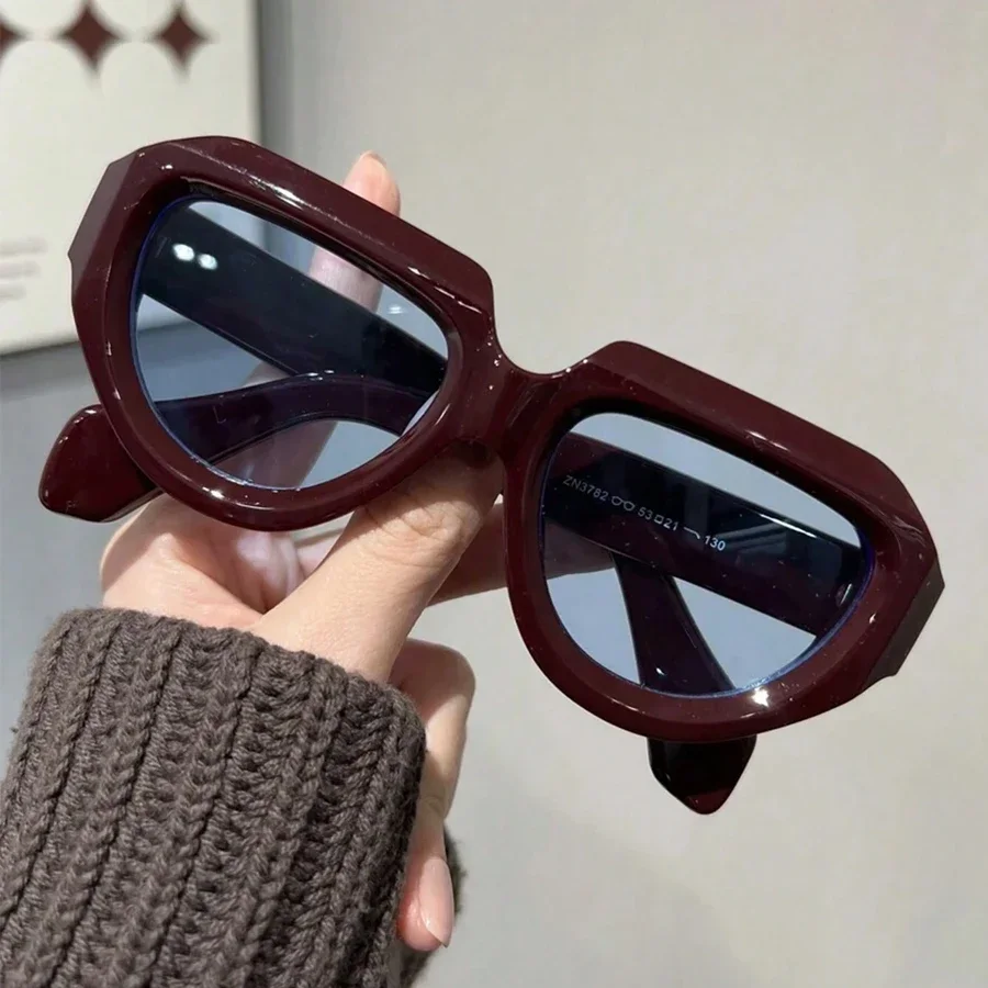 1-teilige Retro-Punk-Damen-Sonnenbrille, stilvolle und einzigartige unregelmäßige Sonnenbrille, Modefotografie, Autofahren und Reisen