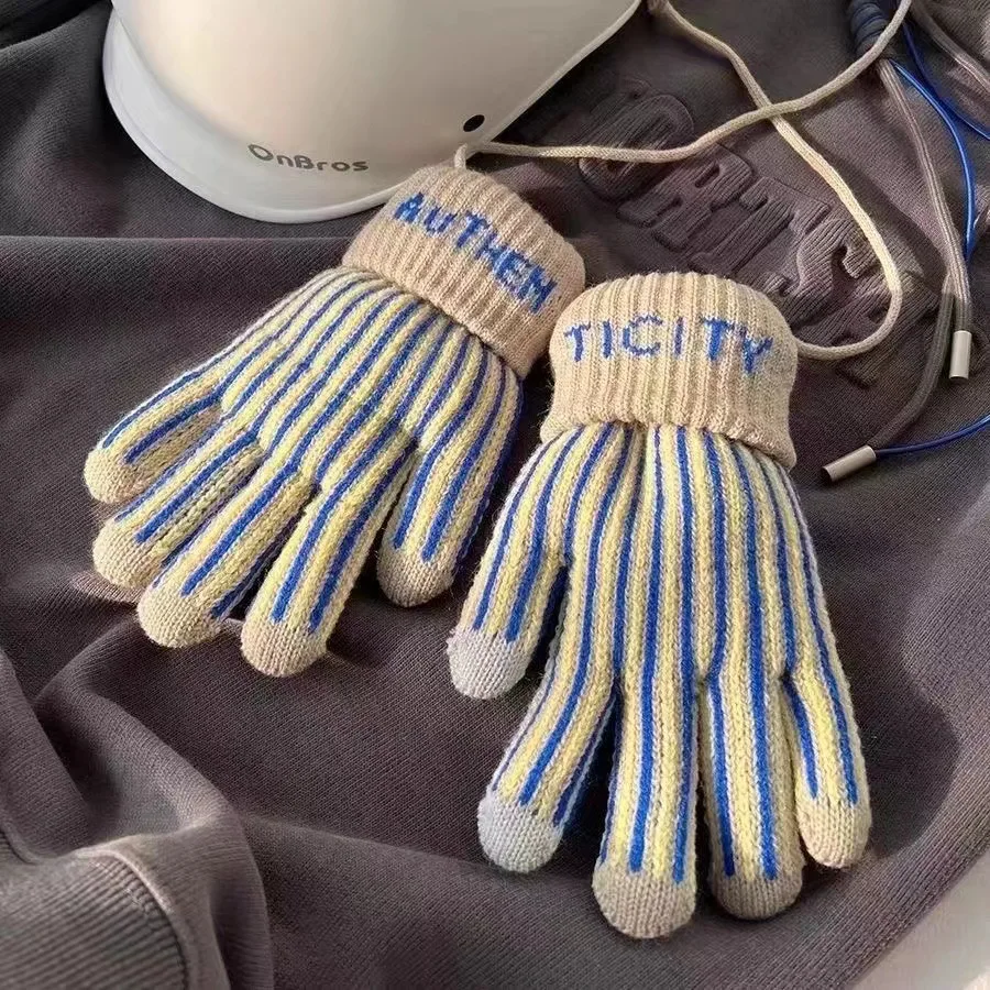 1 para rękawiczek dzianinowych w paski, retro, ocieplane polarem, z obsługą ekranów dotykowych, z paskiem na szyję, ciepłe do jazdy na rowerze, odpowiednie dla kobiet i mężczyzn, na jesień i zimę, niezbędne na zimną pogodę, idealne dla studentów, na prezenty świąteczne.