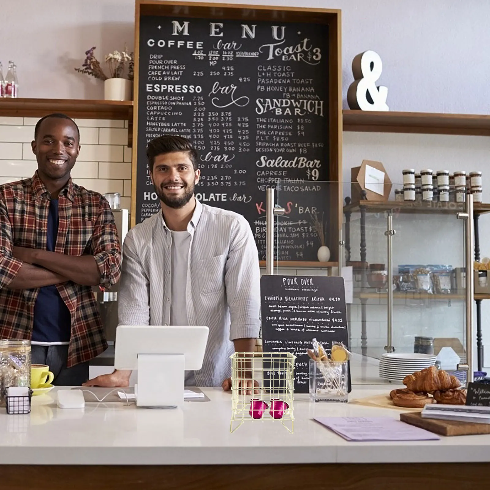 

1Pcs Nordic Style Storage Basket Iron-Made Hollow Snack Sundry Container for Home Use Desktop Organizer Exquisite Iron Crafts