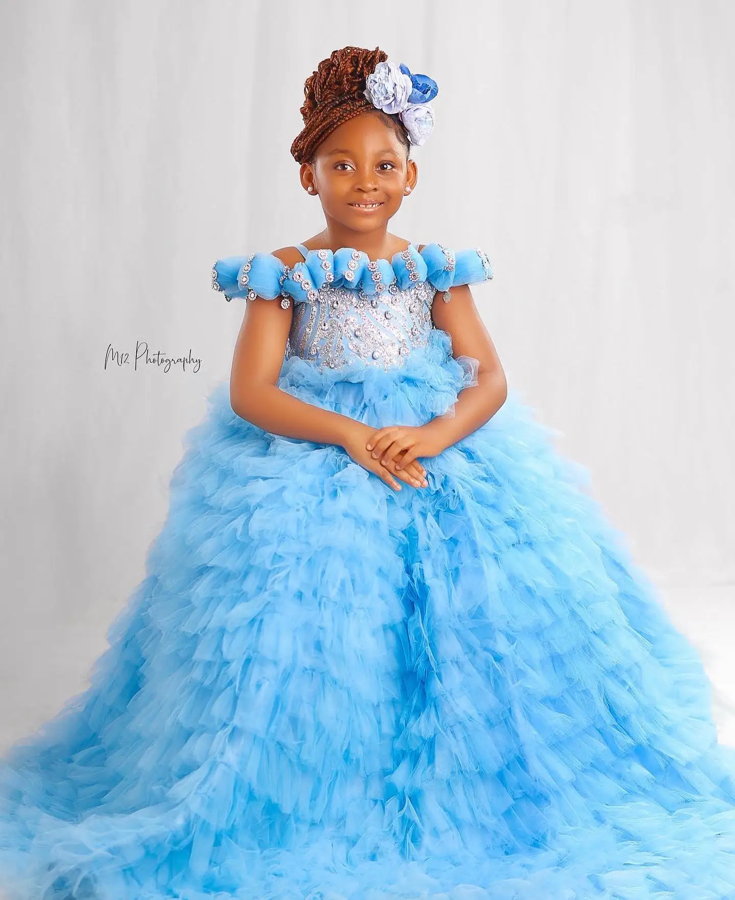 Maßgeschneidertes hellhimmelblaues Mädchen-Geburtstagskleid mit Perlen verziert, Rüschen, Blumenmädchenkleider für Hochzeit, Prinzessin, Baby-Fotoshooting-Kleider