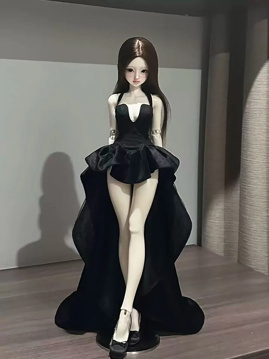 【30 days shipping】1/4 BJD Dolls Black Velvet Deep V-neck Hanging Neck Irregular Floor Length Dress Clothes Accessories Model
