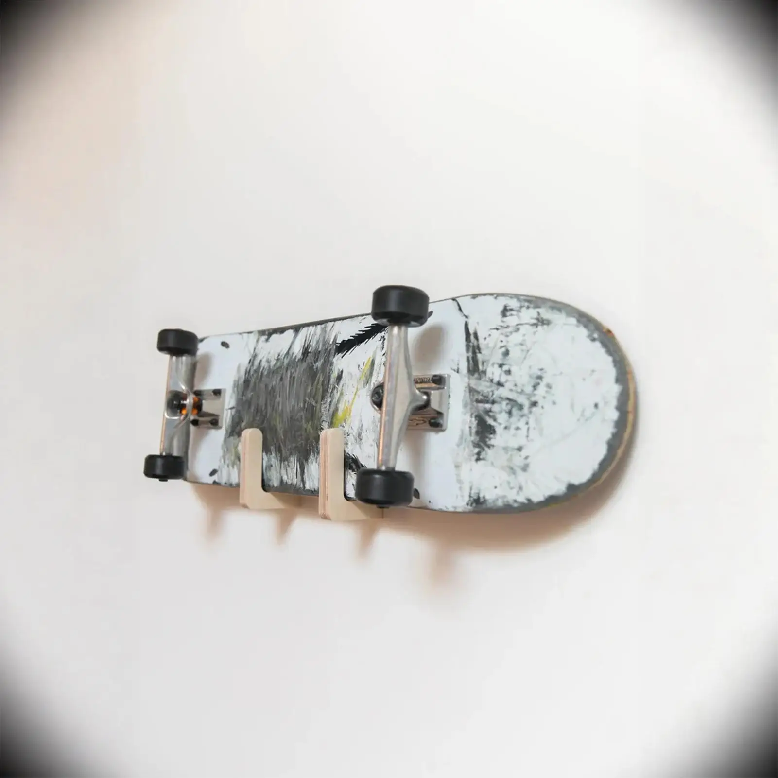 

Skateboard Holder 1-Pair Heavy-Duty Wooden Storage Rack Surfboard Wall Mount Skateboard Stand for Surfboard Home Bedroom