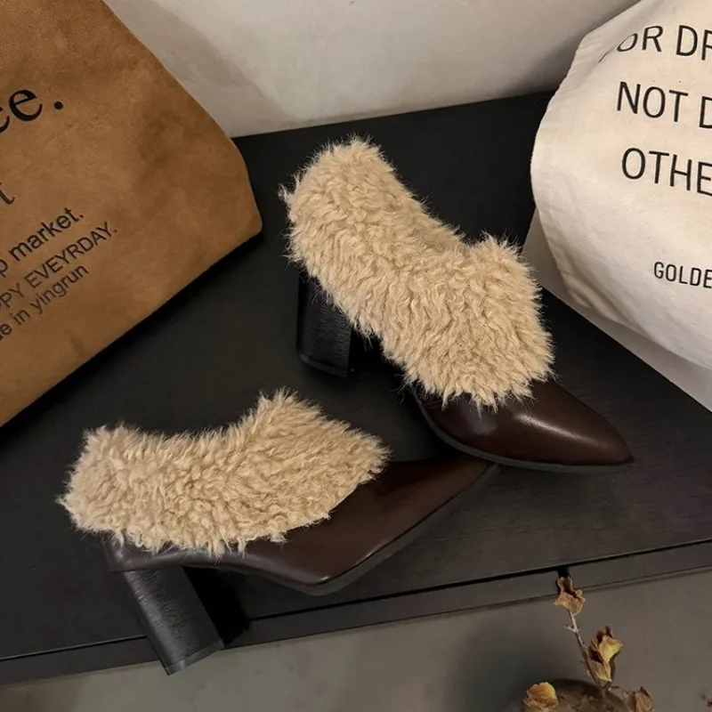 

Women Boots 2026 Winter New Pointed Toe Loers Retro British Style Warm Boots Women Casual Slip on Women Shoes Botas De Mujer