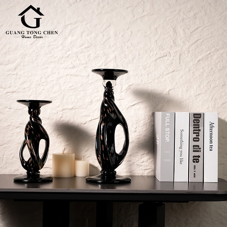 

Новинка: Декоративный черный глазурованный витой подсвечник для интерьера дома